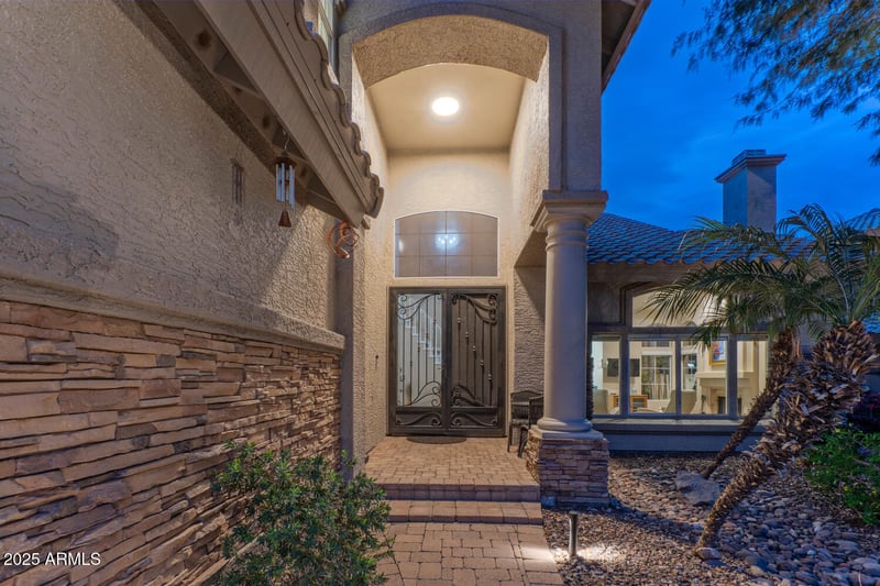 1809 Saltsage Dr, Phoenix, AZ 85048