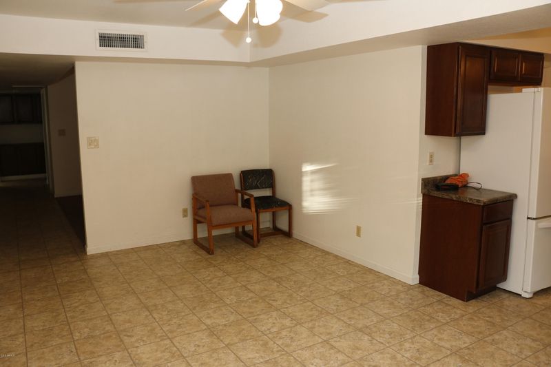 1809 W Dixon Cir, Mesa, AZ 85201