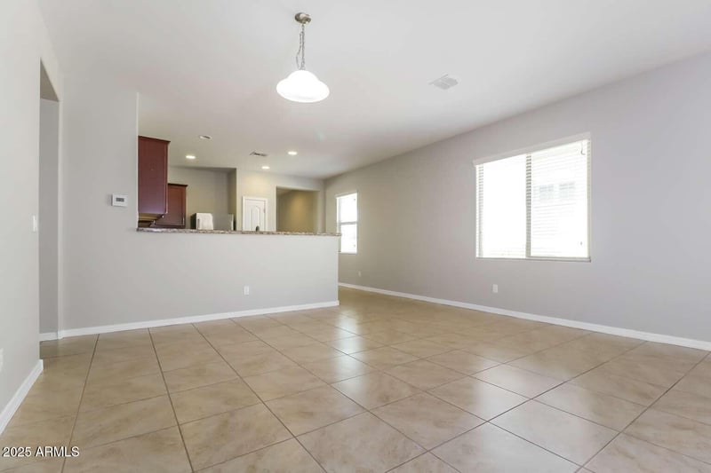 181 225th Ln, Buckeye, AZ 85326