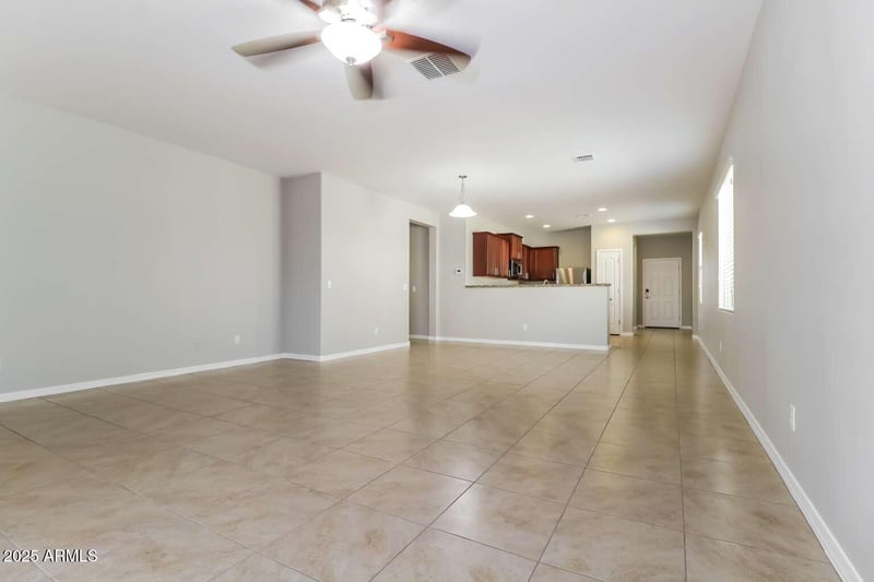 181 225th Ln, Buckeye, AZ 85326