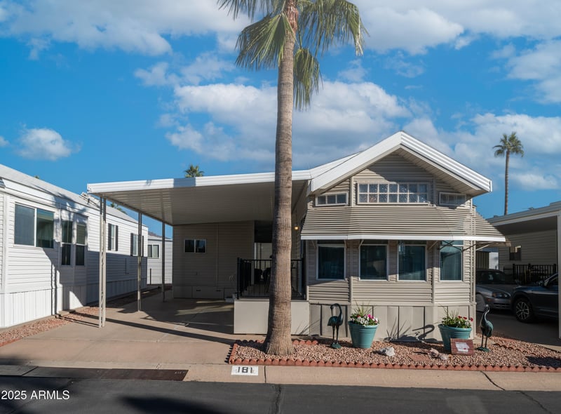 181 Mineshaft Dr, Apache Junction, AZ 85119