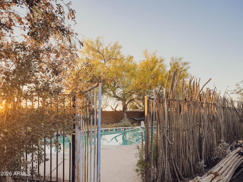 1810 Euclid Ave, Phoenix, AZ 85042