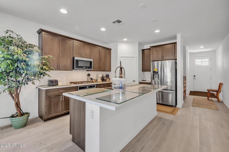 18100 College Dr, Goodyear, AZ 85395
