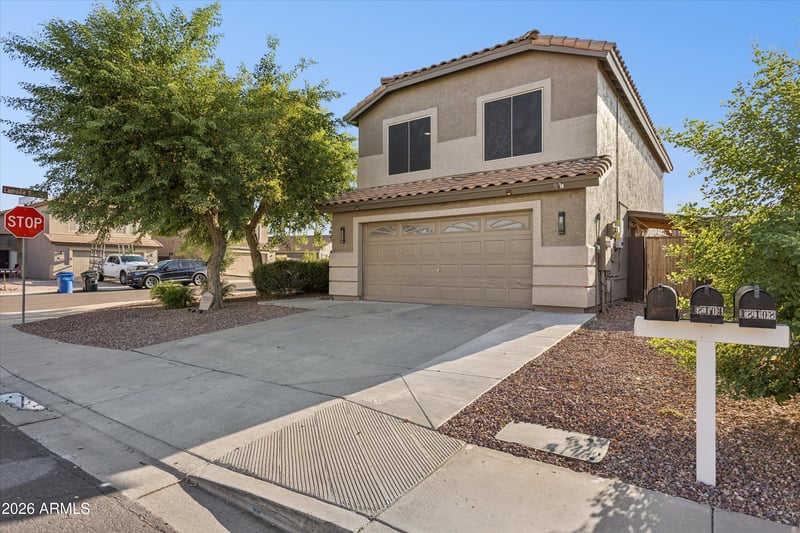 18100 Catherine Dr, Surprise, AZ 85374