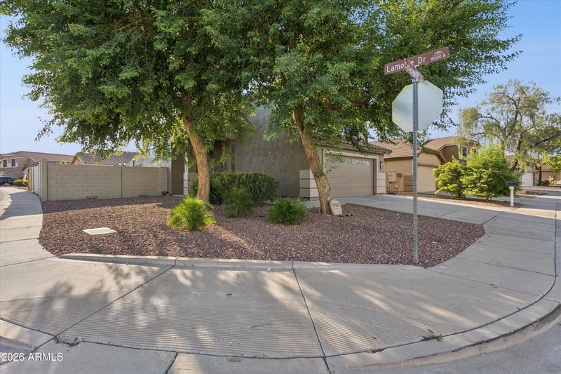 18100 Catherine Dr, Surprise, AZ 85374