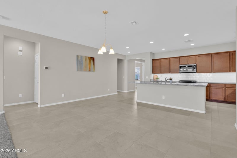 18106 Redwood Ln, Goodyear, AZ 85338
