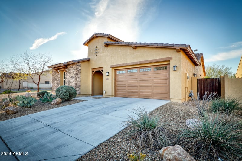 18107 Thunderhill Pl, Goodyear, AZ 85338