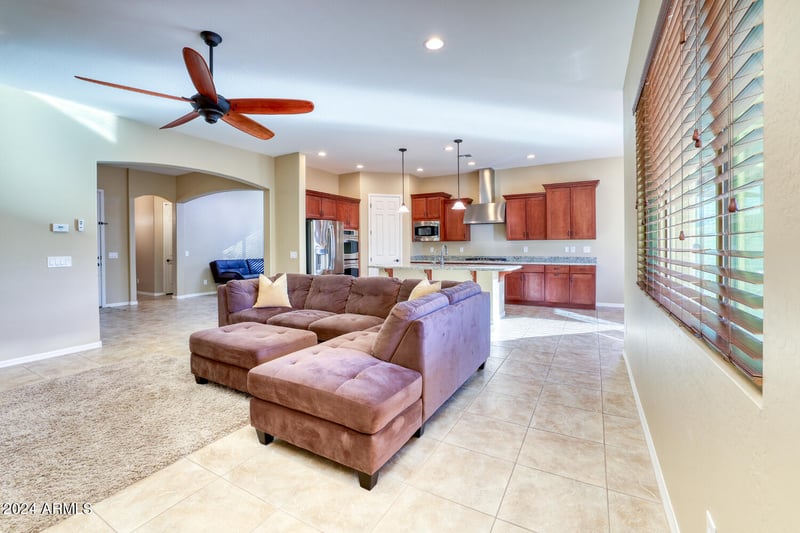 18107 Thunderhill Pl, Goodyear, AZ 85338
