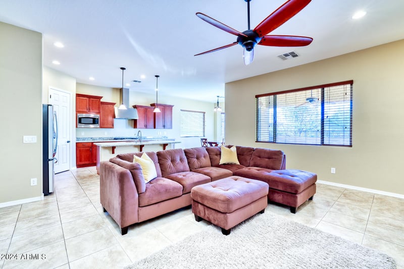 18107 Thunderhill Pl, Goodyear, AZ 85338