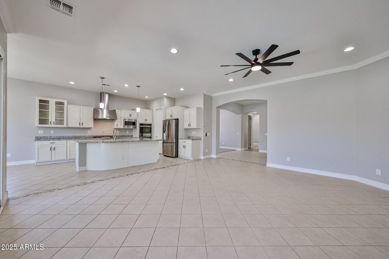 18108 Thunderhill Pl, Goodyear, AZ 85338