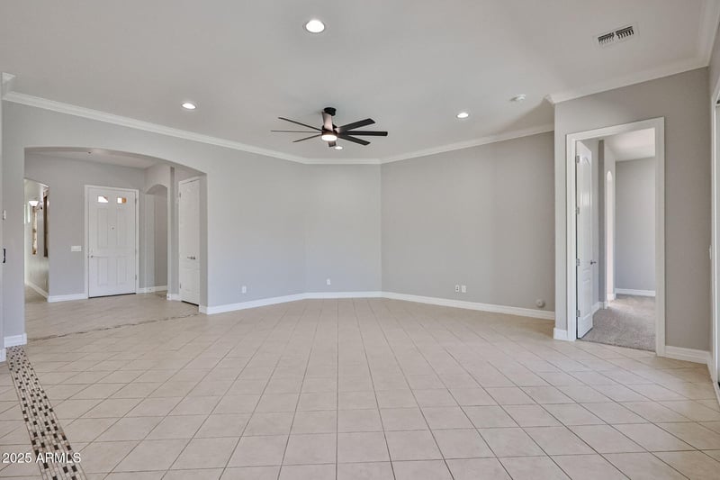 18108 Thunderhill Pl, Goodyear, AZ 85338
