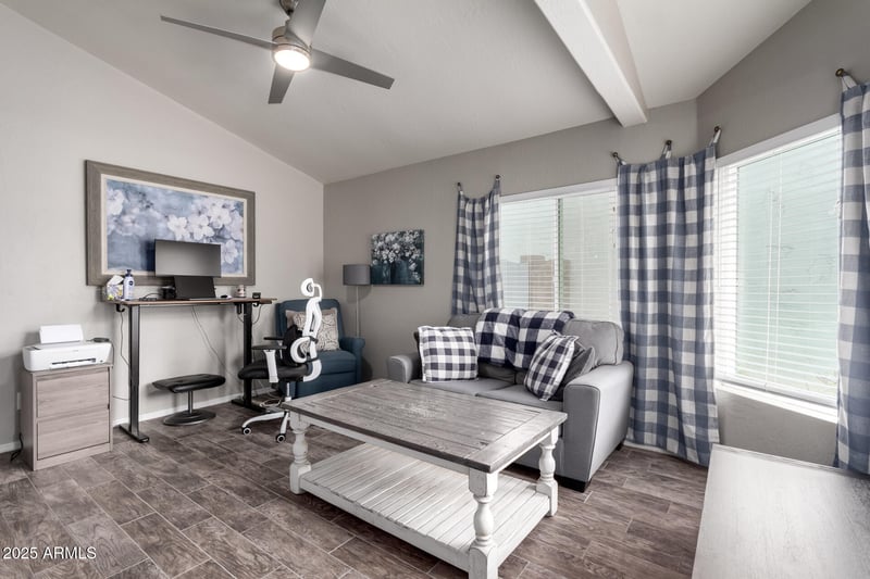 1811 39th St #42, Mesa, AZ 85206