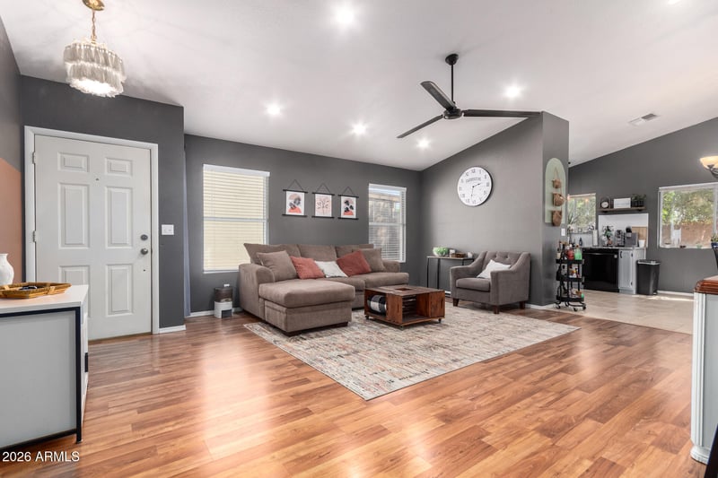 1811 S 39th St #51, Mesa, AZ 85206