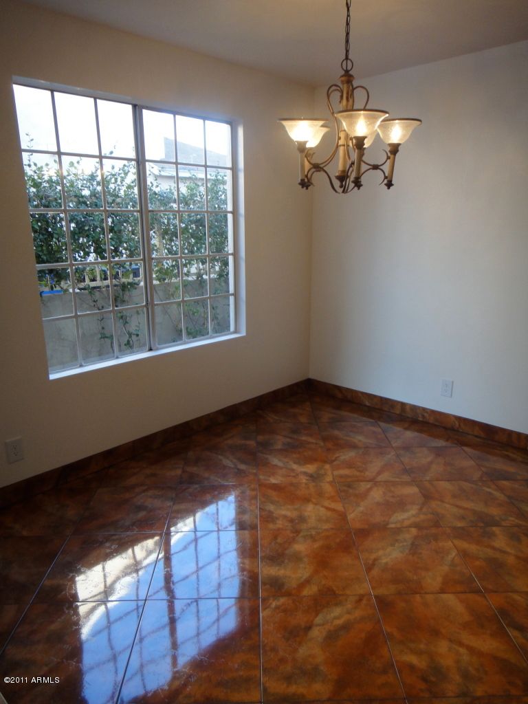 1811 S 39th St #94, Mesa, AZ 85206