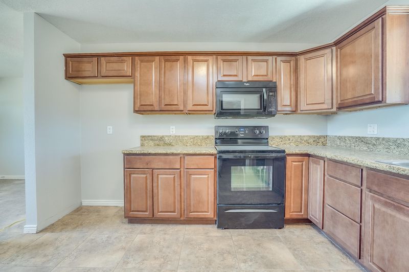 1811 S Coconino Dr, Apache Junction, AZ 85120