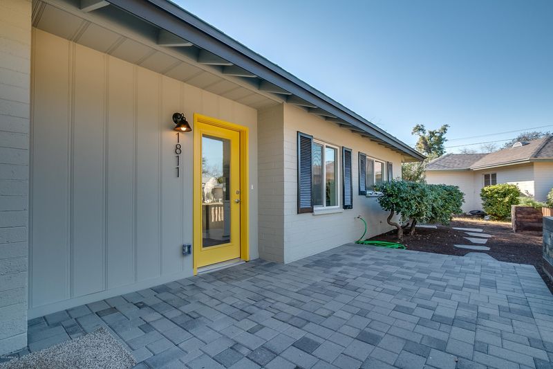 1811 W Catalina Dr, Phoenix, AZ 85015