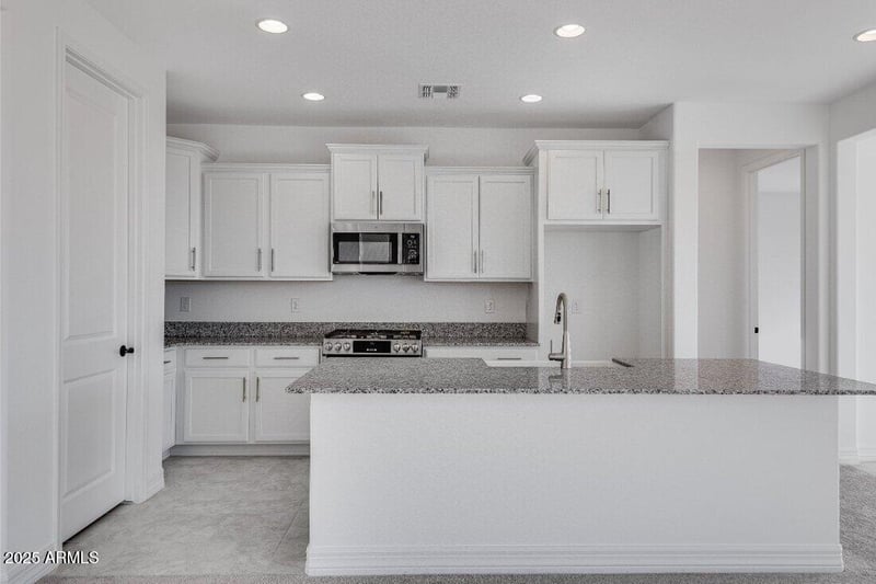 18111 Hiddenview Dr, Goodyear, AZ 85338