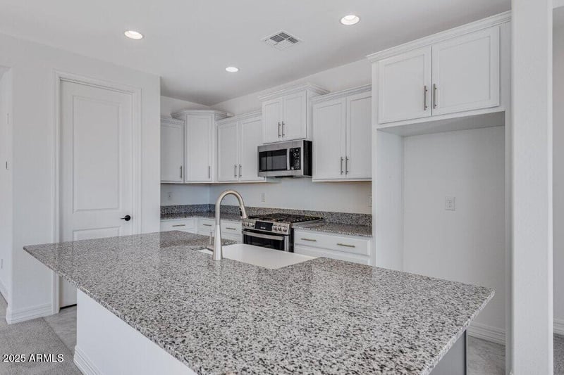 18111 Hiddenview Dr, Goodyear, AZ 85338
