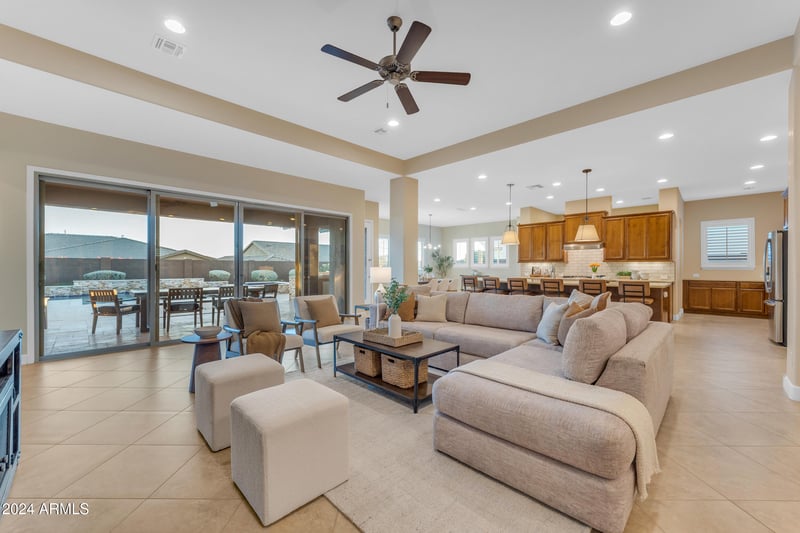 18119 W Acacia Dr, Goodyear, AZ 85338