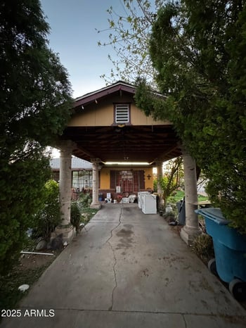 1812 32nd Pl, Phoenix, AZ 85008