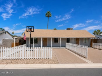 1812 31st Pl, Phoenix, AZ 85008