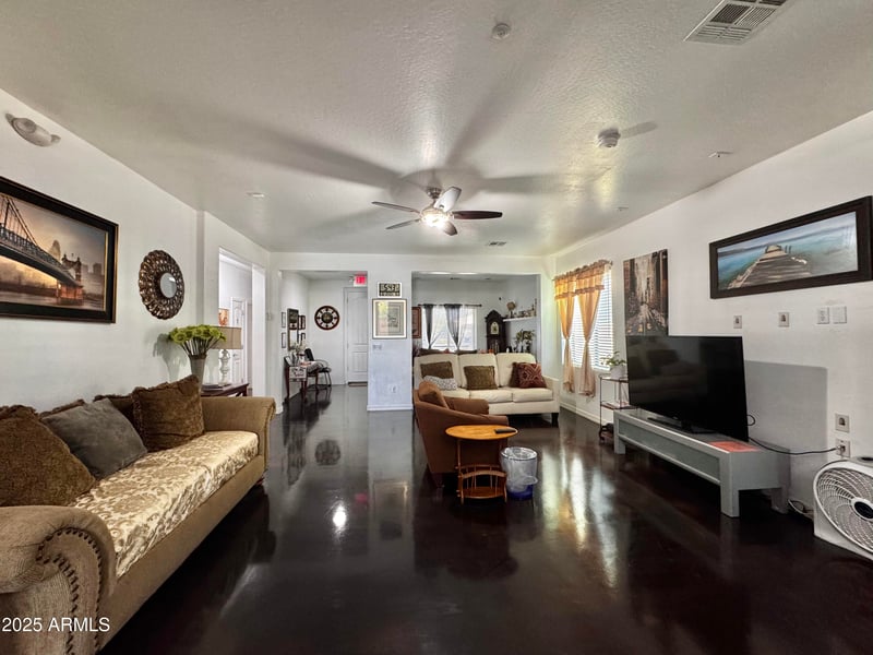 1812 Racine Ln, Gilbert, AZ 85295