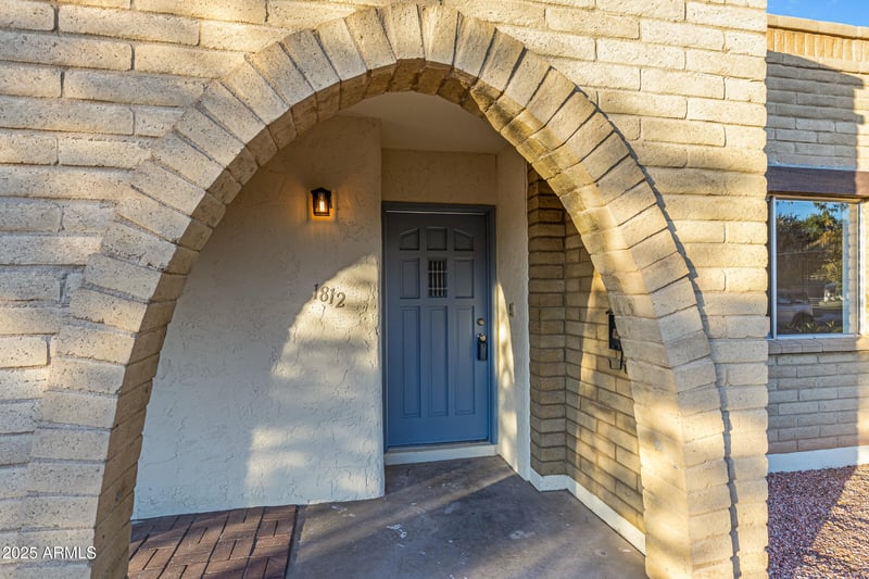 1812 Rose Ln, Phoenix, AZ 85015