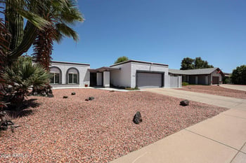 1812 Topeka Dr, Phoenix, AZ 85027
