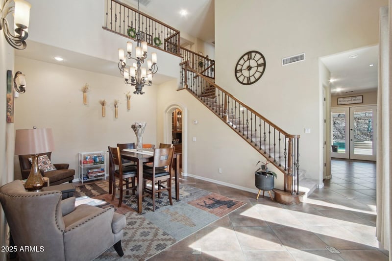 18121 Las Cruces Dr, Goodyear, AZ 85338