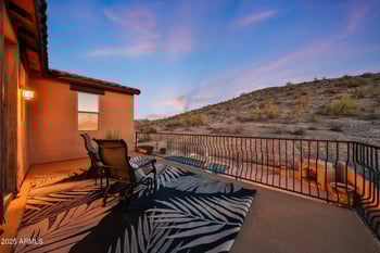 18121 Las Cruces Dr, Goodyear, AZ 85338