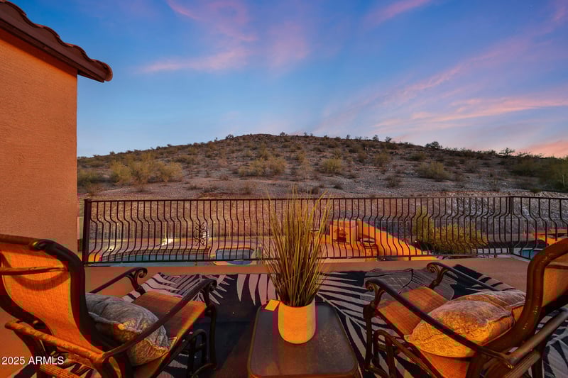 18121 Las Cruces Dr, Goodyear, AZ 85338
