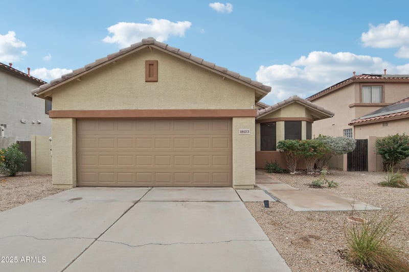 18123 Cardinal Dr, Goodyear, AZ 85338