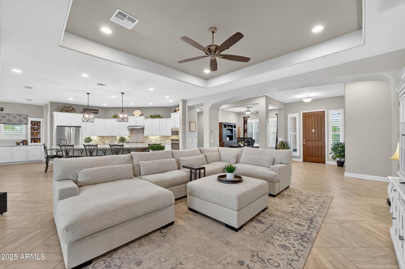 18125 Acacia Dr, Goodyear, AZ 85338