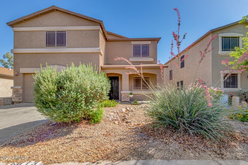 1813 E Desert Rose Trl, San Tan Valley, AZ 85143