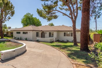 1813 Earll Dr, Phoenix, AZ 85015