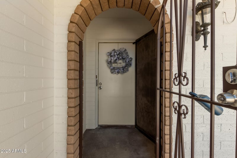 1813 Earll Dr, Phoenix, AZ 85015
