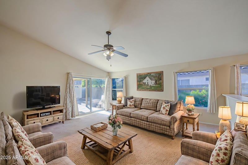 1813 Gail Dr, Chandler, AZ 85225