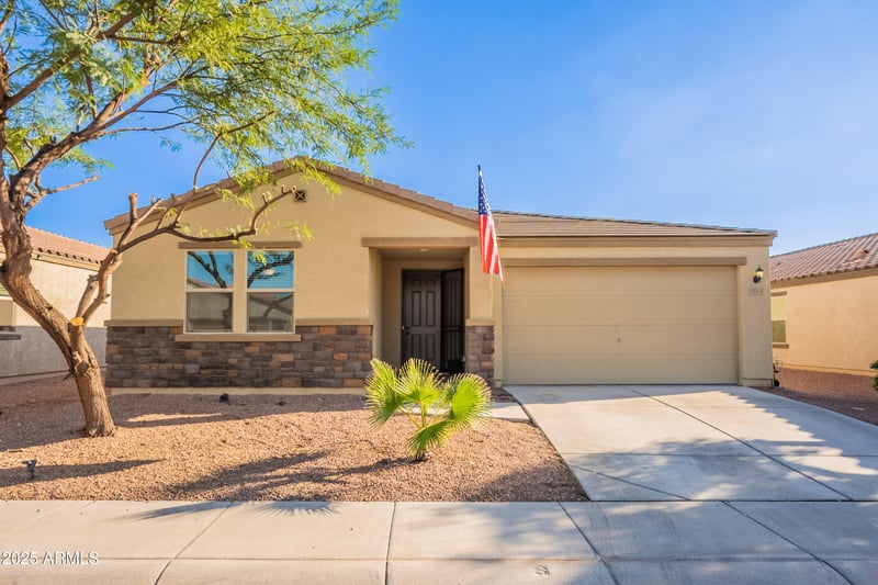 1813 Grenadine Rd, Phoenix, AZ 85040