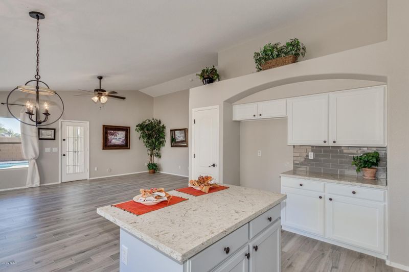 1813 N 127th Ave, Avondale, AZ 85392