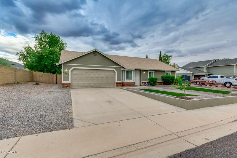 1813 N Saffron --, Mesa, AZ 85205