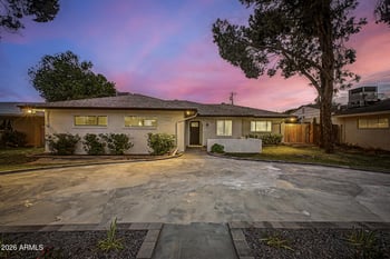 1813 W Earll Dr, Phoenix, AZ 85015