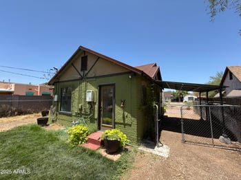 1813 Willetta St, Phoenix, AZ 85006