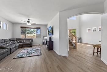 18132 Cardinal Dr, Goodyear, AZ 85338