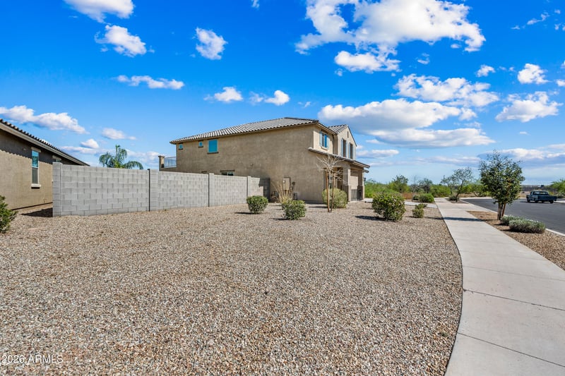 18138 Robin Ln, Surprise, AZ 85387