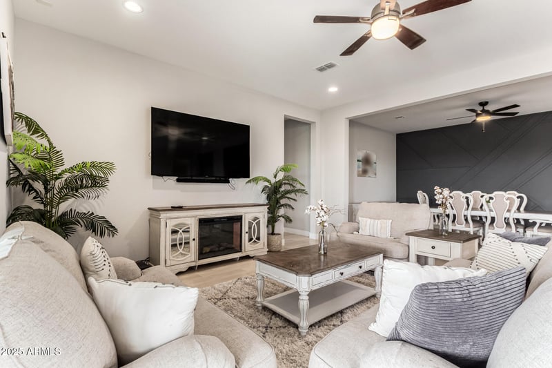 18139 Oregon Ct, Litchfield Park, AZ 85340
