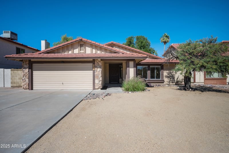 1814 Crocus Dr, Phoenix, AZ 85022
