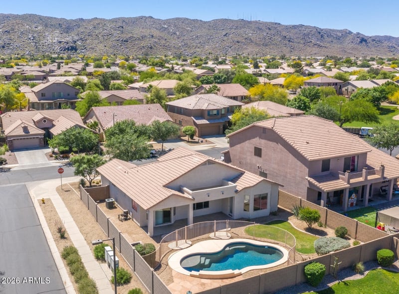 1814 Fawn Dr, Phoenix, AZ 85042
