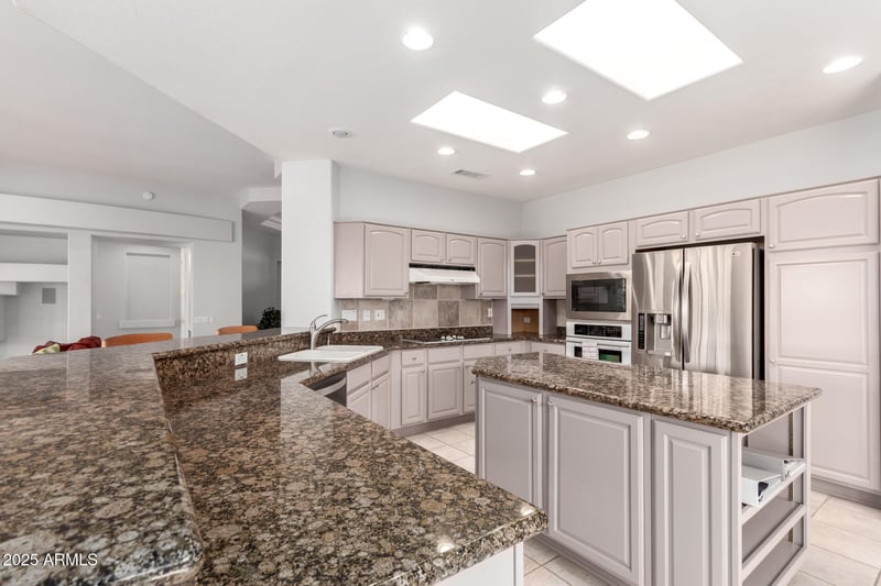 18140 Saddle Ridge Dr, Surprise, AZ 85374