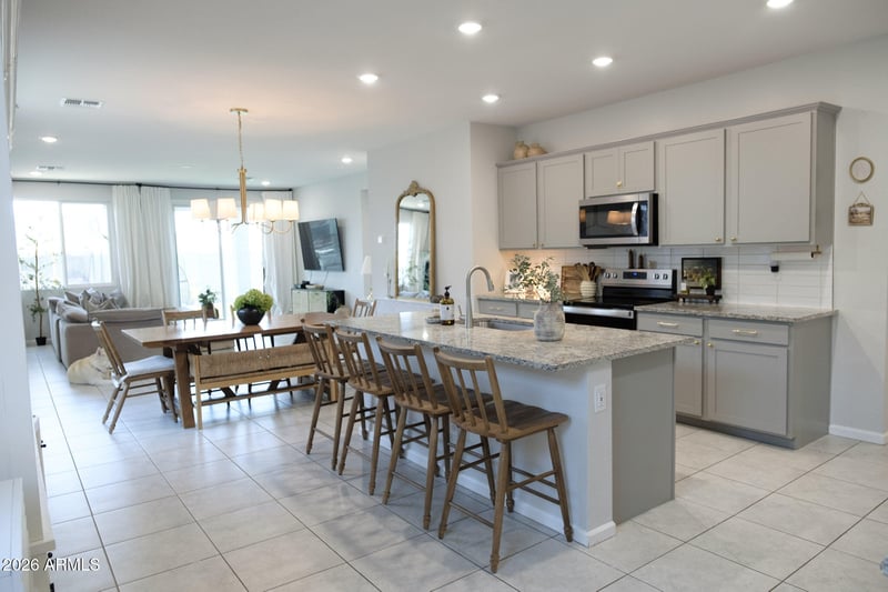 18143 Paraiso Dr, Surprise, AZ 85387