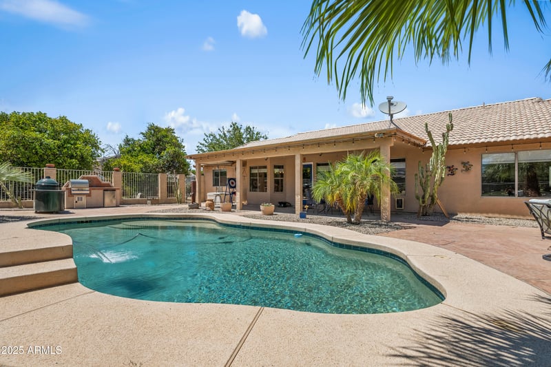 18145 Vencino St, Gilbert, AZ 85298